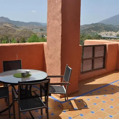 Сasa de vacaciones 3 Bedroom Penthouse With Views Estepona
