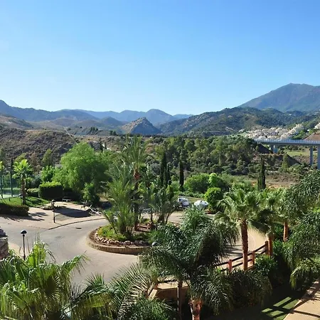 3 Bedroom Penthouse With Views Сasa de vacaciones