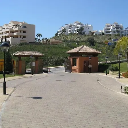 Сasa de vacaciones 3 Bedroom Penthouse With Views Estepona