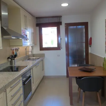 3 Bedroom Penthouse With Views Сasa de vacaciones