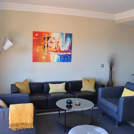 Сasa de vacaciones 3 Bedroom Penthouse With Views