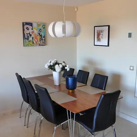 3 Bedroom Penthouse With Views Сasa de vacaciones *